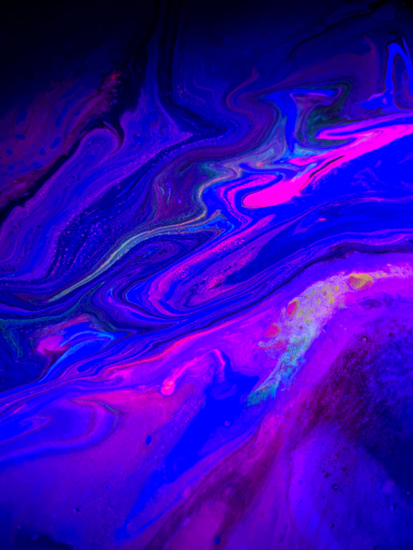 Pink and Teal Round (large)